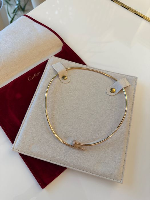 Золотий цвях з діамантами в стилі Cartier