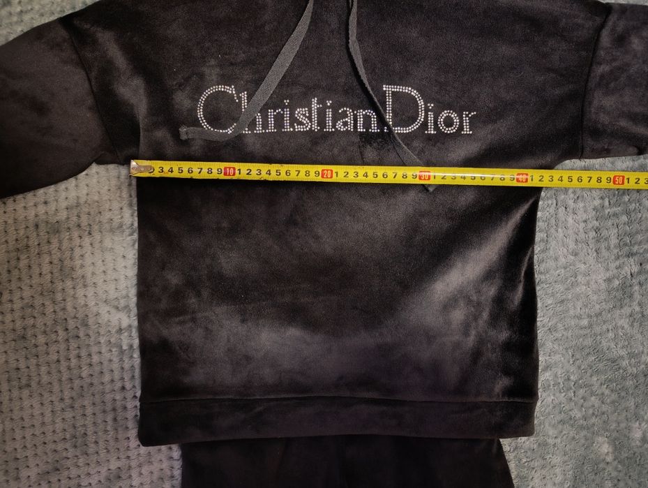 Дитячий спортивний костюм для дівчинки