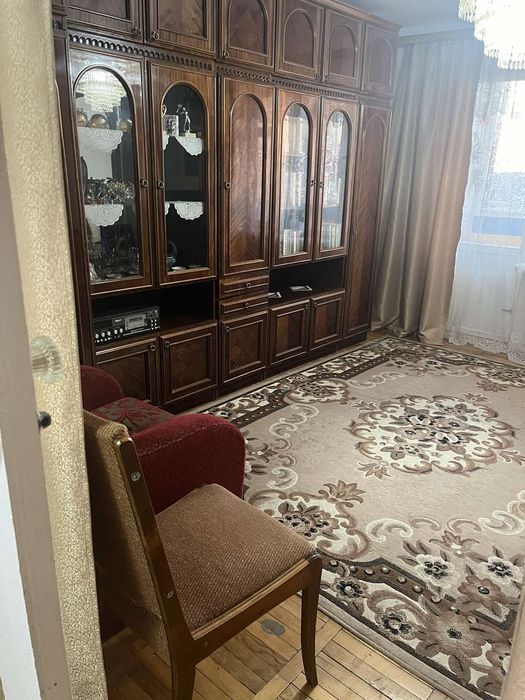 Продаж квартири в центрі м.Долина