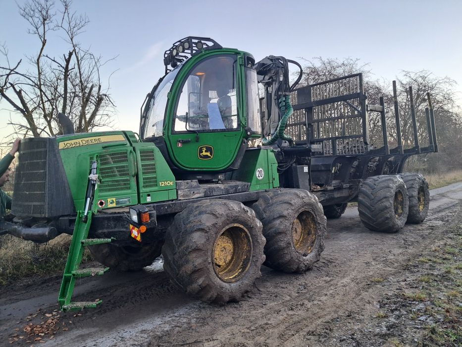 Forwarder john deere 1210 e