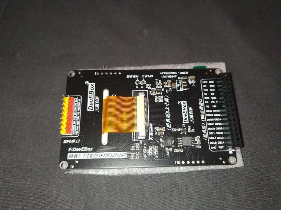 Дисплей 3,2-дюйма (320 х 240) FSMC SPI driver: ILI9341 сенсорный экран