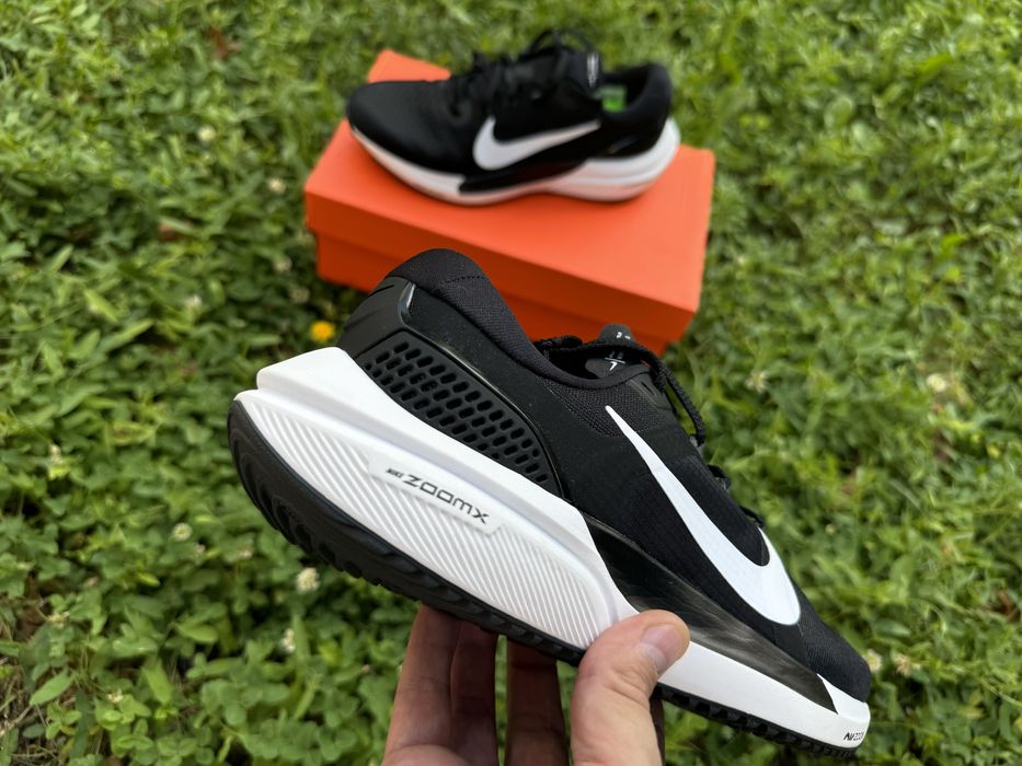 Оригінал. Кросівки Nike Air Zoom Vomero 15 CU1855 001./25см/ 26см/ 27см/ 27,5см/ 29см/