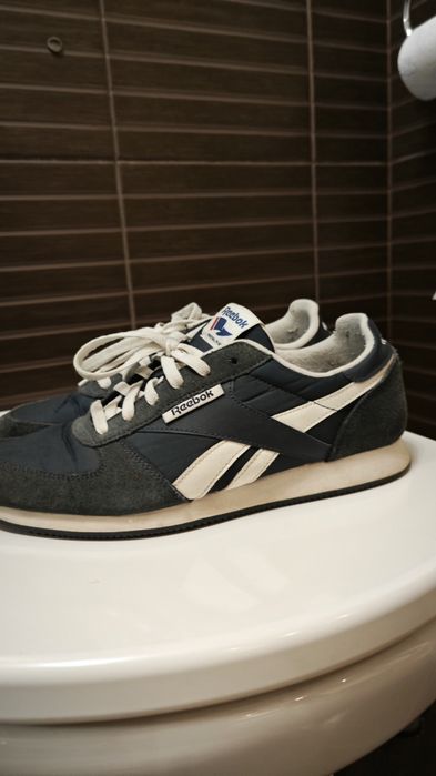 Buty sportowe Reebok miękkie granatowo-białe rozmiar 43