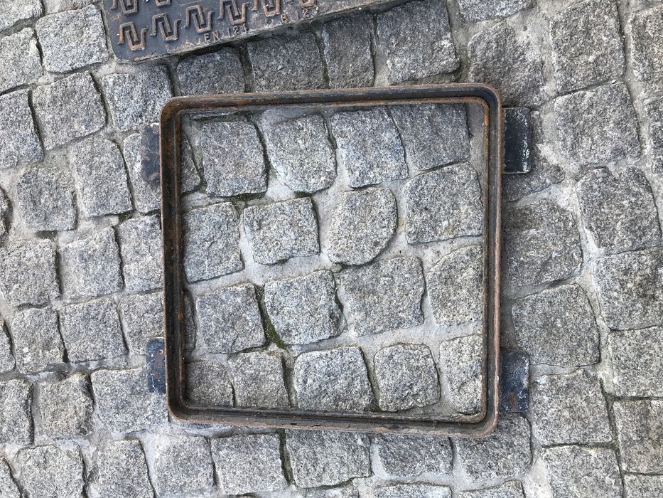 Tampas saneamento ferro fundido EN124 B125 usadas