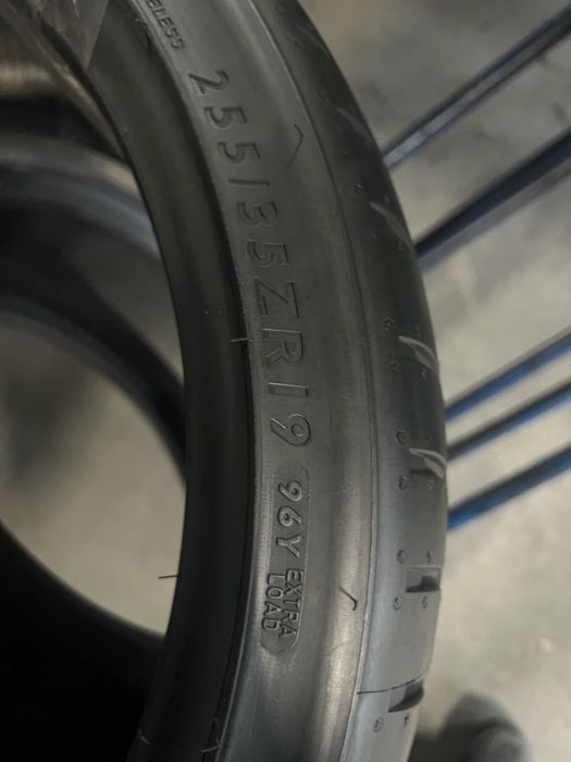 255/35/19+225/40/19 R19 Dunlop SP Sport RT 4шт нові