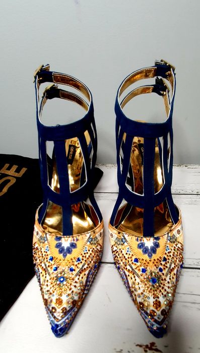 piekne szpilki z cyrkoniami