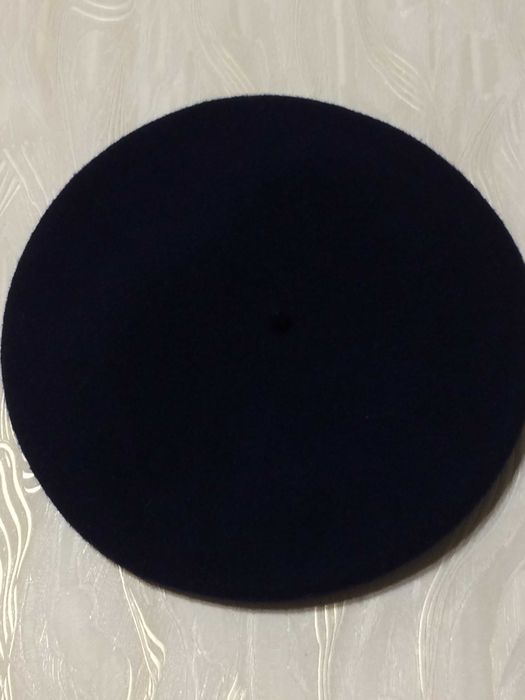 Шерстяний берет темно-фіолетового кольору, р.56-58
