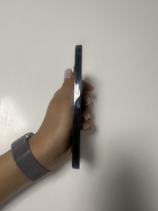** Продам Ідеальний iphone 14 pro на 128 Гб