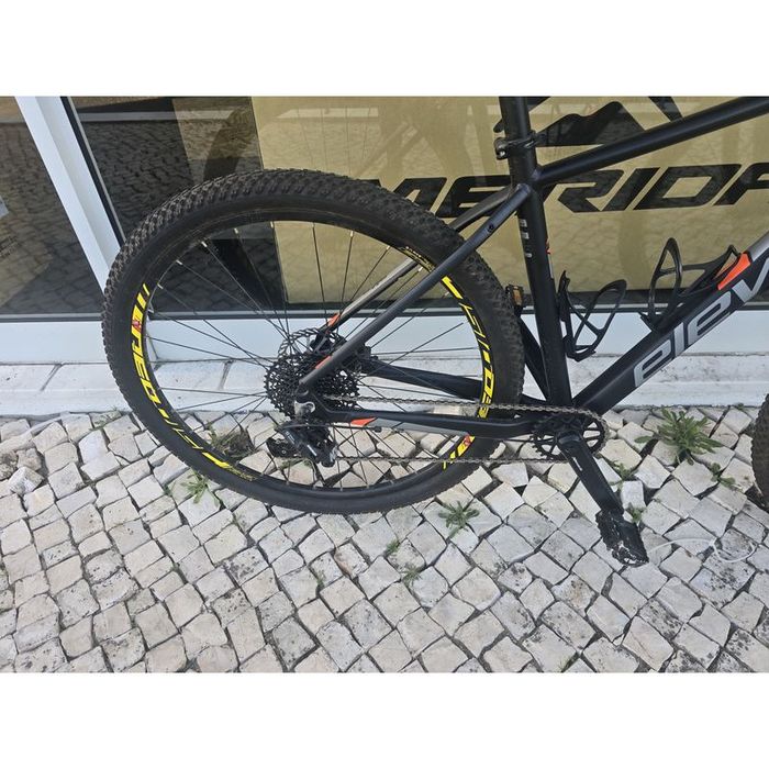 Btt 29 L 11x1v semi nova