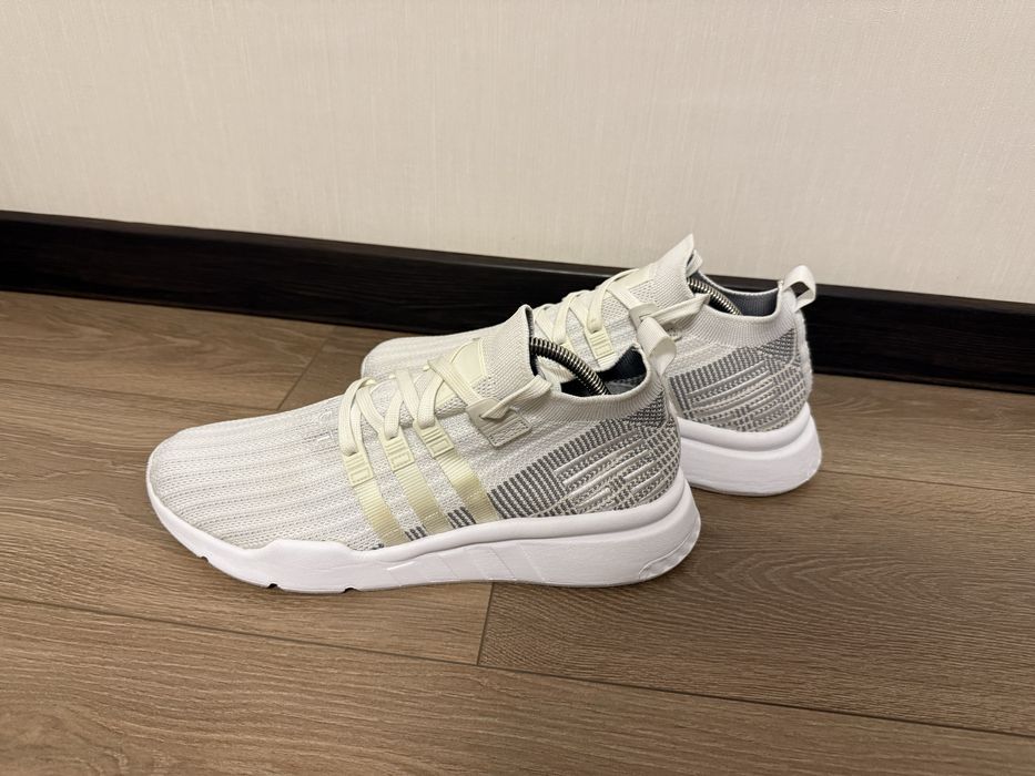 Кросівки Adidas EQT Support 46 розмір стан нових