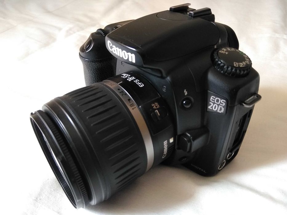 Продам фотоапарат Canon EOS 20D