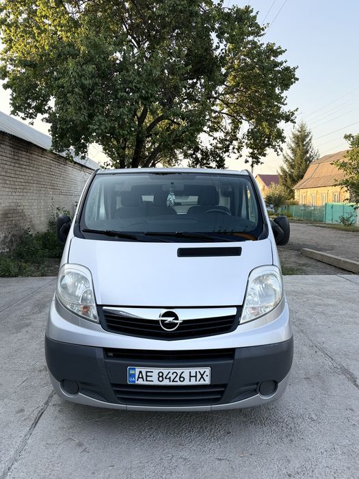 Продам  Opel Vivaro 2.0 дизель
