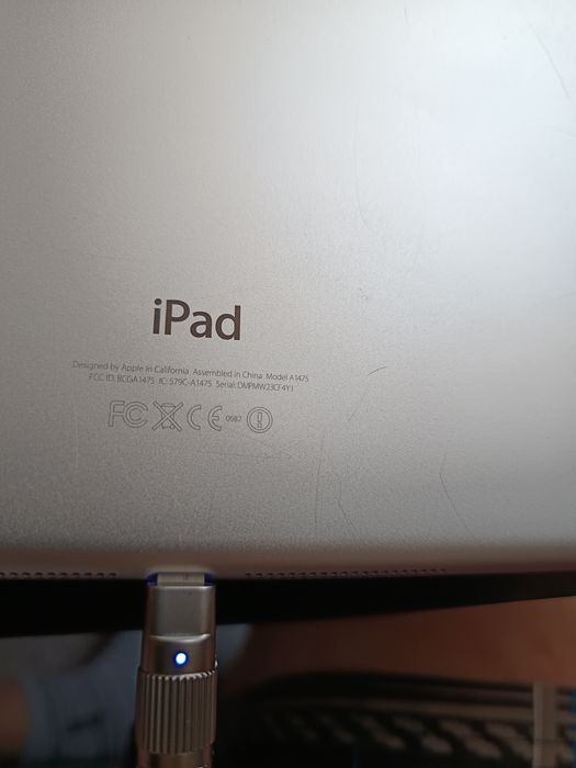 iPad Air A1475 zablokowany