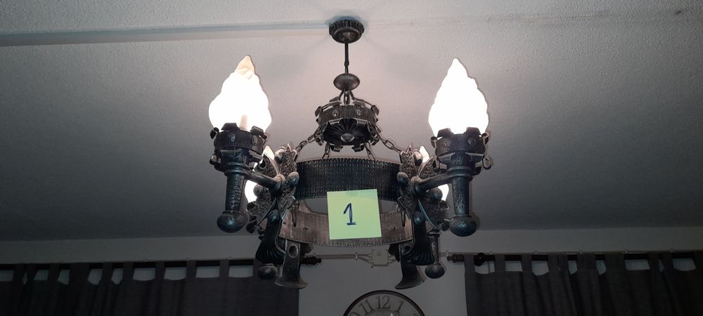 Candeeiros estilo medieval