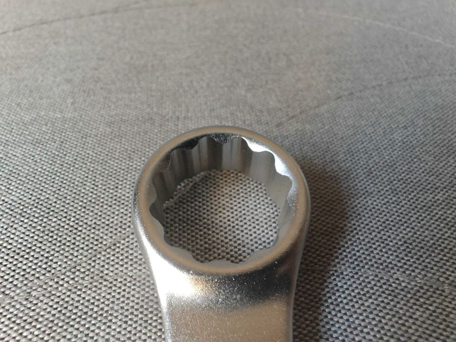 Klucz płasko-oczkowy 19mm King Tony 1060-19