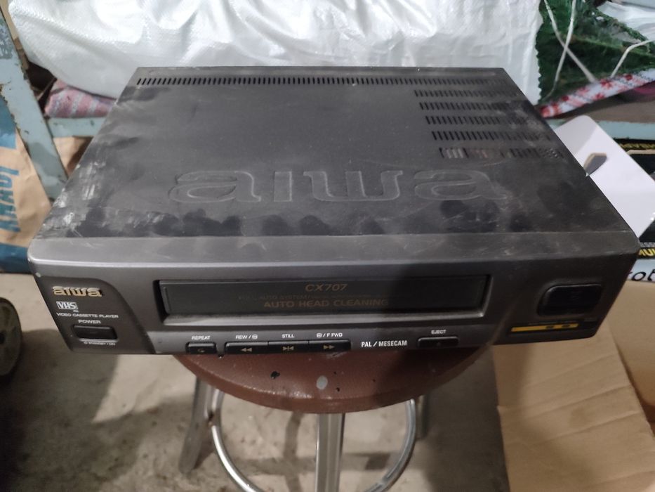 Продам відеомагнітофон