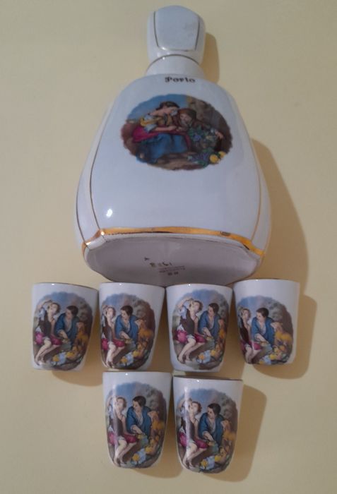 Vinho do Porto ,Conjunto Garrafa e Copos