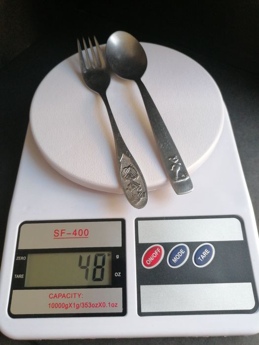 2 talheres infantis, em inox

Medem cerca de 14,80 cm.