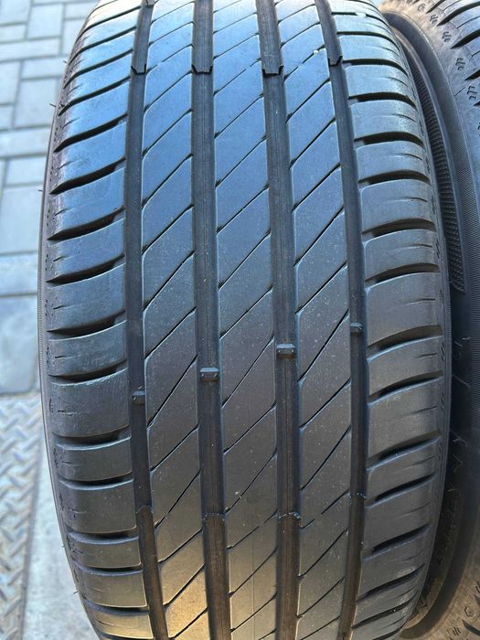 Шини 205/50 R17 89V Kleber Dynaxer HP4