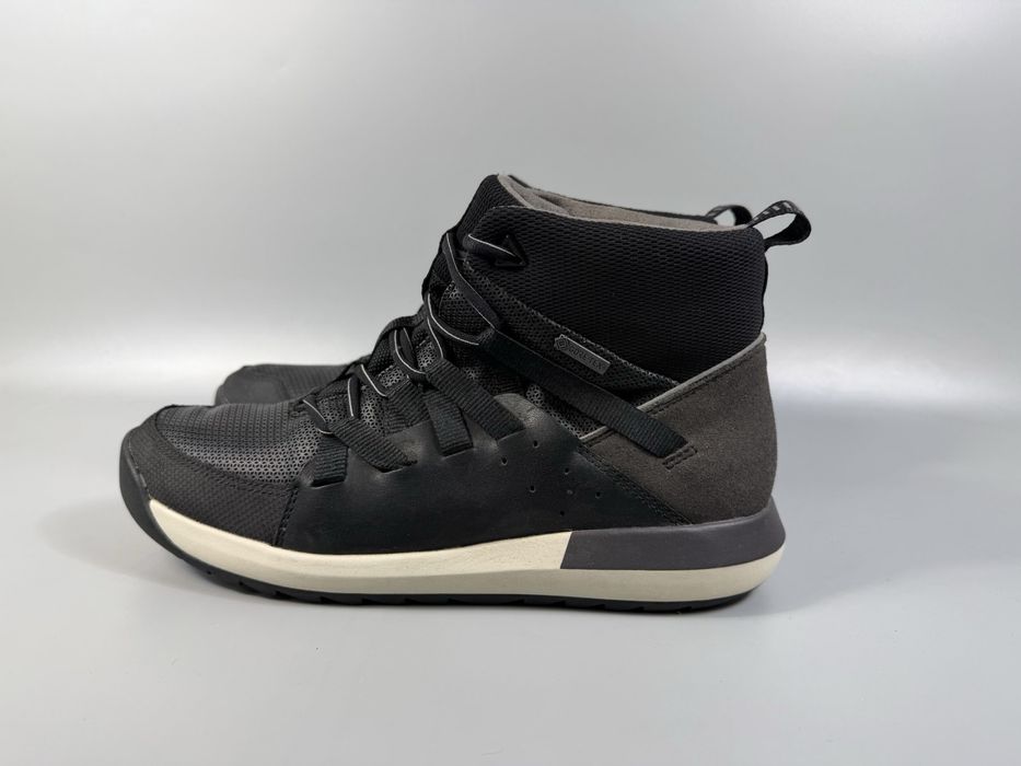 Ботинки Clarks Gore-tex 43 розмір (по устілці 27.5 см)
