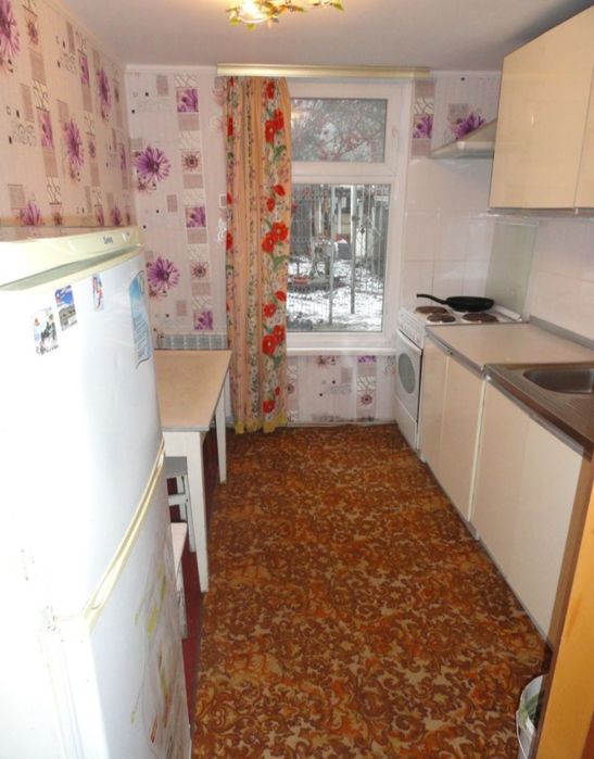 Сдам свою однокомнатную квартиру в частном доме.