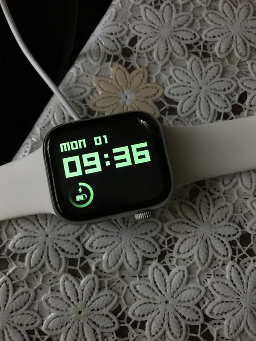 Годинник серій Watch8