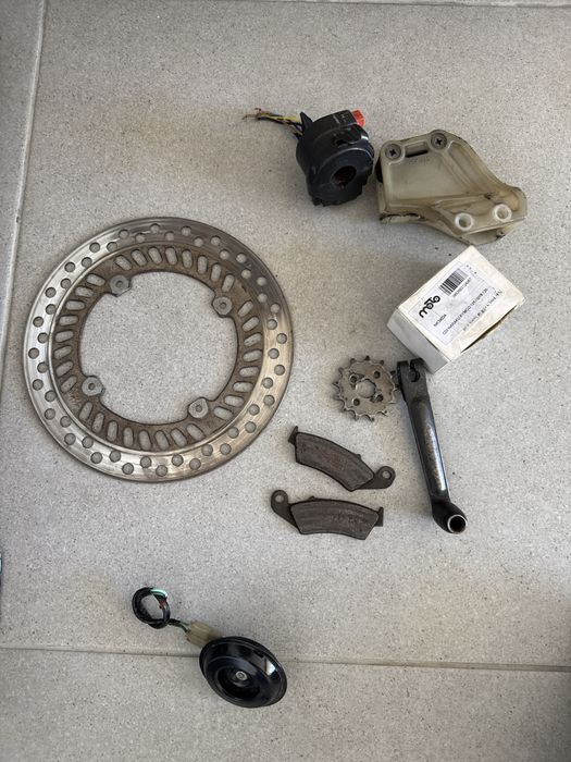 Vendo material de honda crm