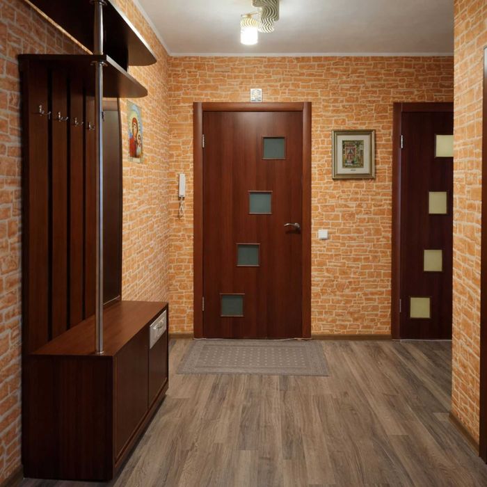 Продам 2х ком.кв.61 м.кв.в кирпичном доме по ул.Кольцова.