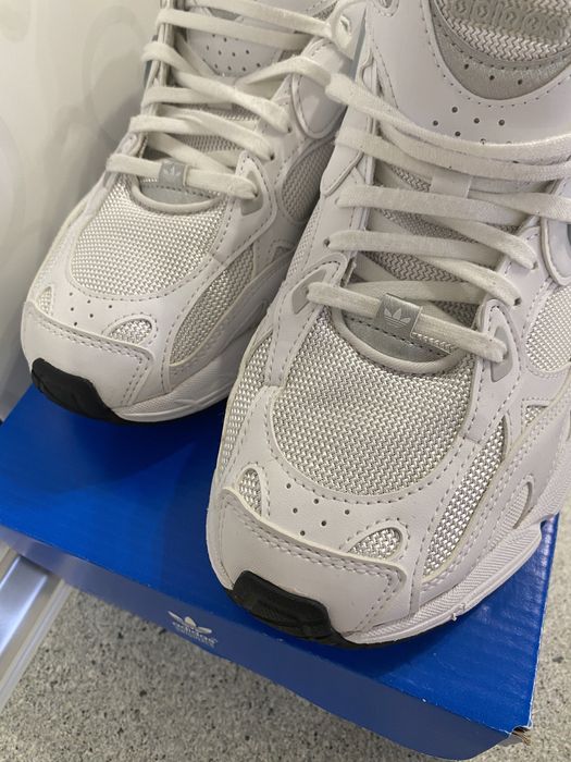 Кросівки Adidas Astir,42,5 розмір,в/с