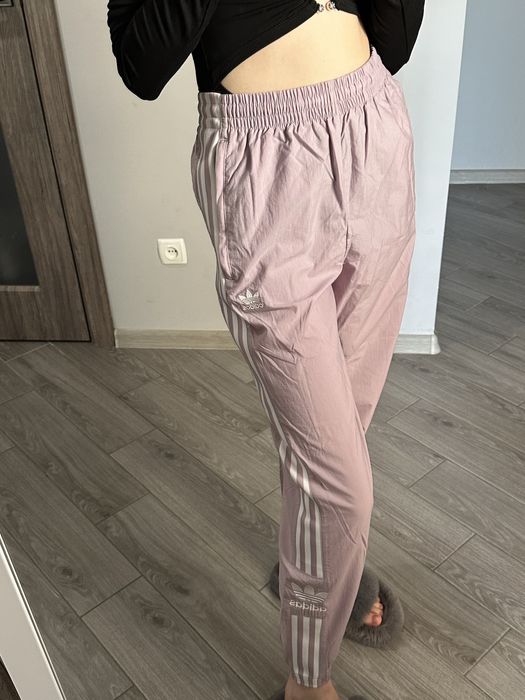 балонові джогери adidas