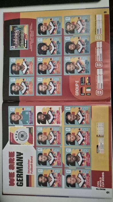 Caderneta/álbum mundial 2026 capa dura COMPLETO