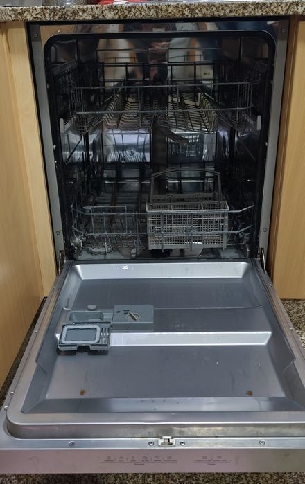 Máquina de lavar loiça Midea