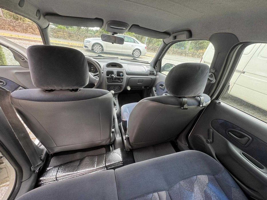 Venda clio mkII 1998 1.2 RT gasolina