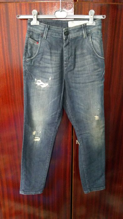 Жіночий одяг,штани, плаття, блюзи