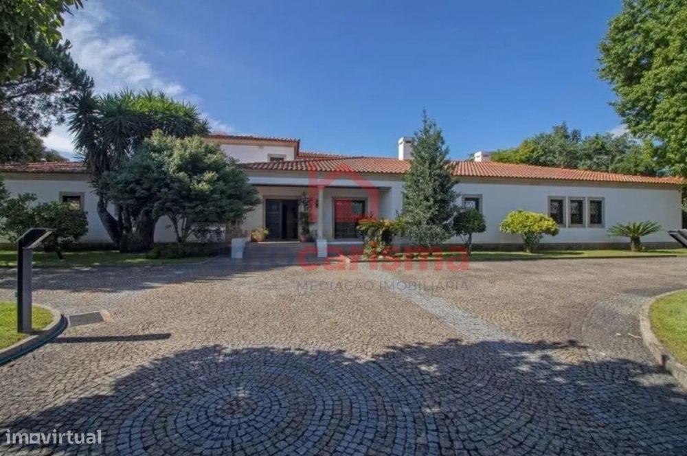 Moradia T4 de Luxo com Piscina Interior Aquecida em Vila das Aves, San