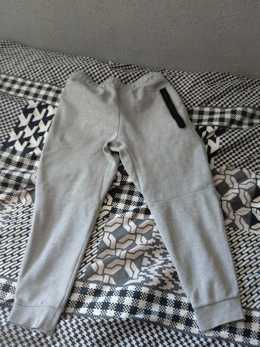 Nike tech fleece rozmiar m