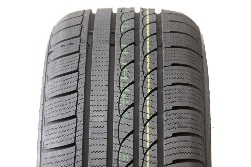 Nowe opony zimowe TRACMAX ICE-PLUS S210 235/45R18 98V XL rant