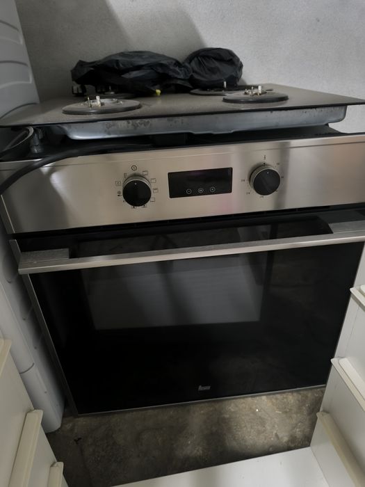 Forno elétrico Teka