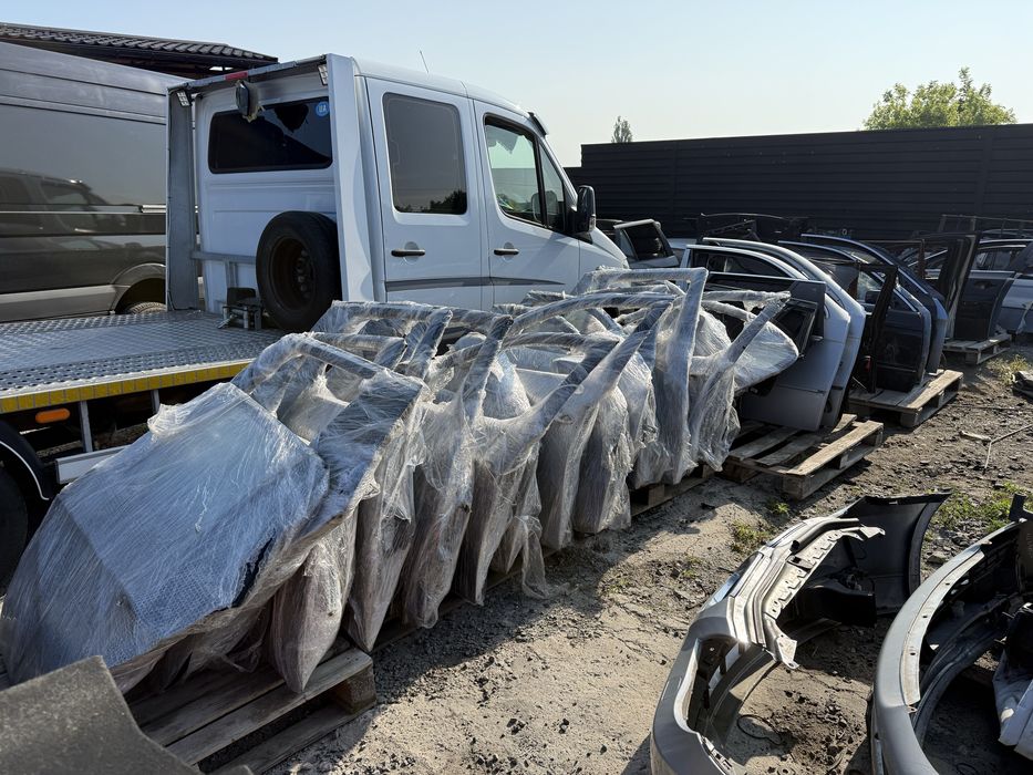 Двері Дверка BMW E39 E46 E53 E60 E61 E65 E70 E83 E87 E90 E91 F10 F11