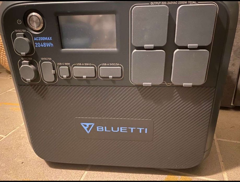 Bluetti AC 200 Max