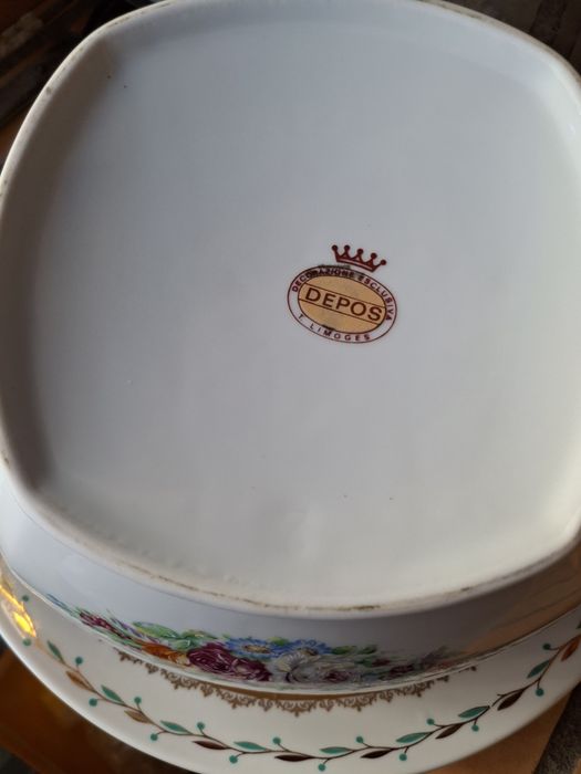 Terrina de sopa comTerrina com prato  de suporte , porcelana Depos Limoges