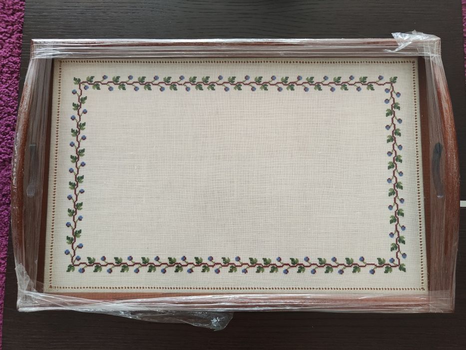 Tabuleiro Novo com bordado 55x35