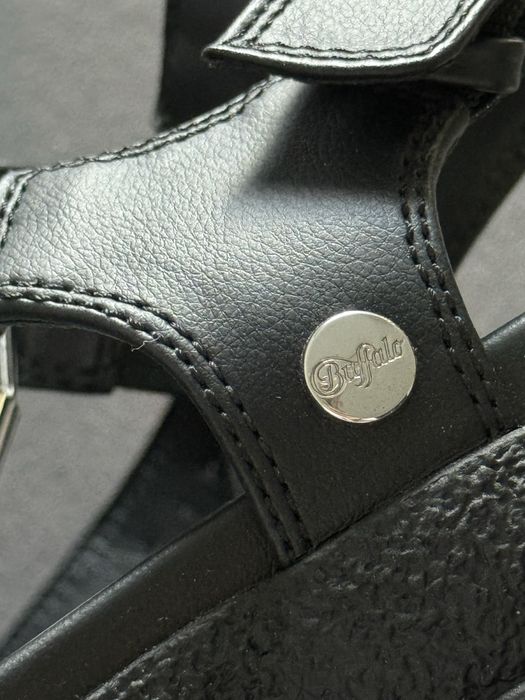 Босоніжки Buffallo  черные