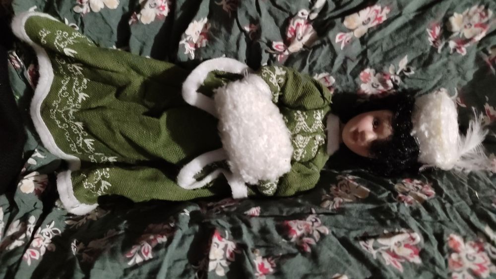 Продам кукли фарфорові