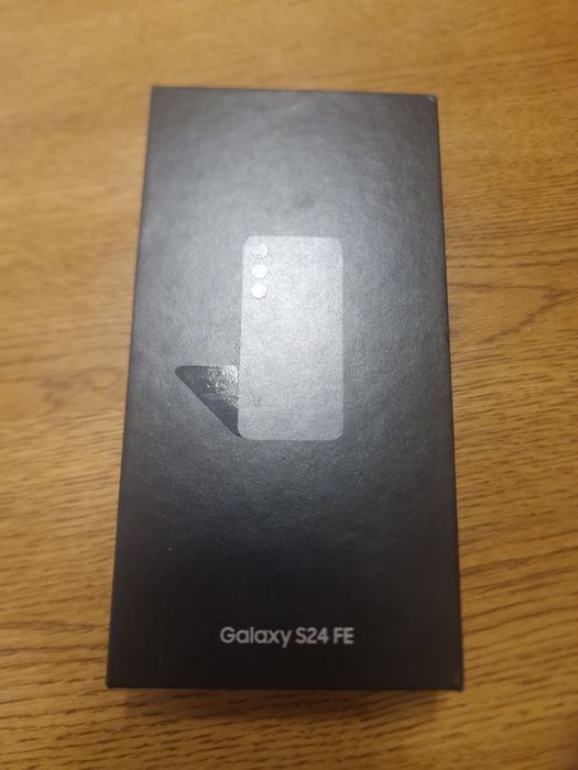 Samsung S24FE 128gb ram 8gb
