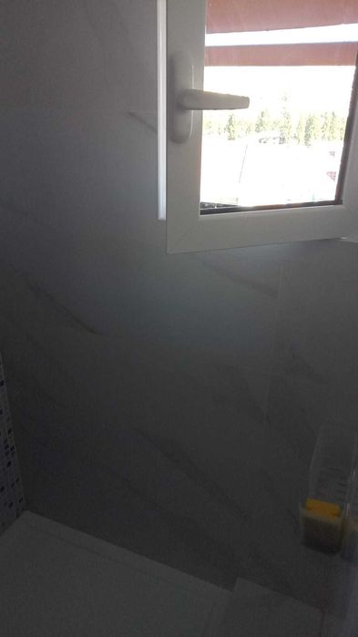 Apartamento T0 (anexo de moradia) com wc e cozinha (Metro Sr. Roubado)