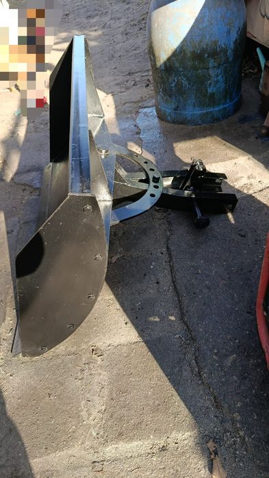 Pług śnieżny do traktorka tz4k14