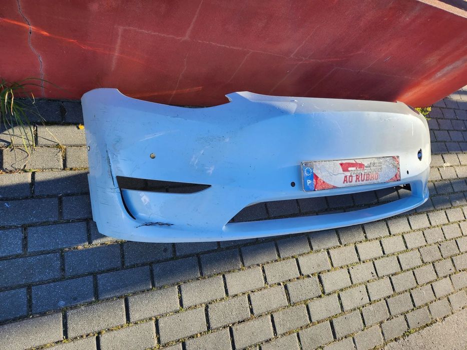 Parachoque tesla model y