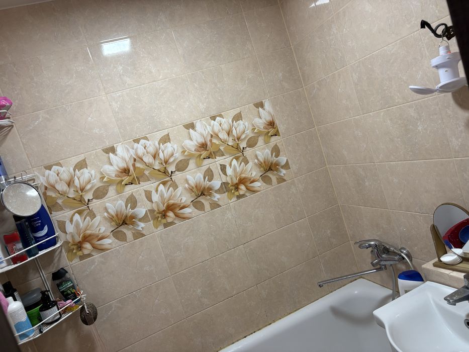 Продам Квартиру 2 кімнатна, 1 поверх . ЦЕНТР МІСТА , кутова !терміново