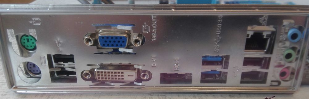 Продам материнскую плату Asus B75M-A, Socket 1155, DDR3.